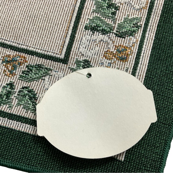 Set of 4 Christmas Tree Placemats American Greetings 18” X 13” NWT - Picture 7 of 8